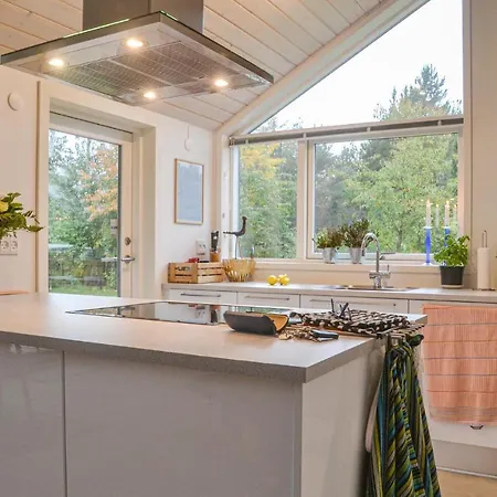 Vakantiehuis Nice In W/ 3 Bedrooms Oksbøl